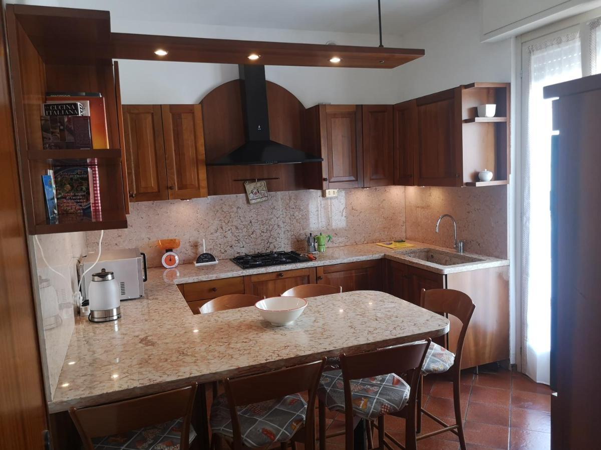 Ai Quattro Ulivi Apartment Peschiera del Garda Ngoại thất bức ảnh