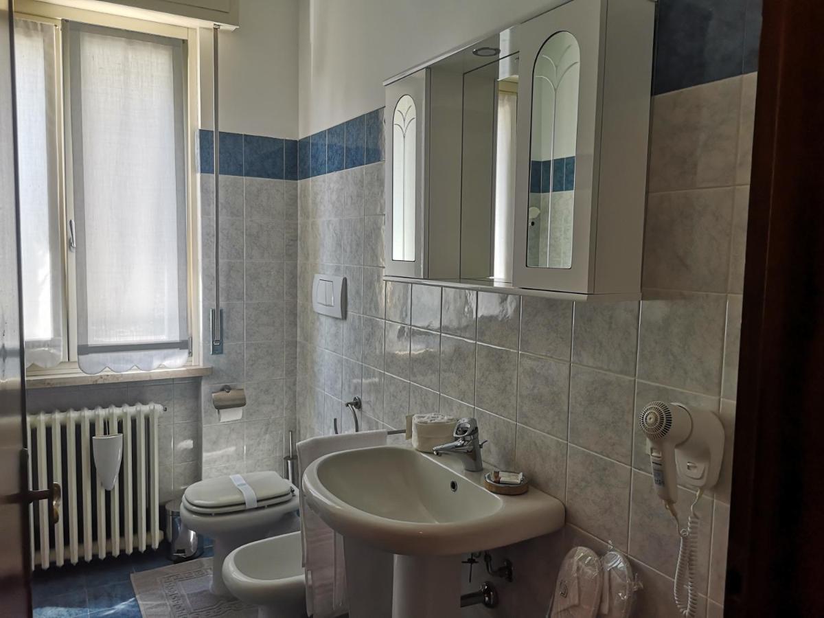 Ai Quattro Ulivi Apartment Peschiera del Garda Ngoại thất bức ảnh